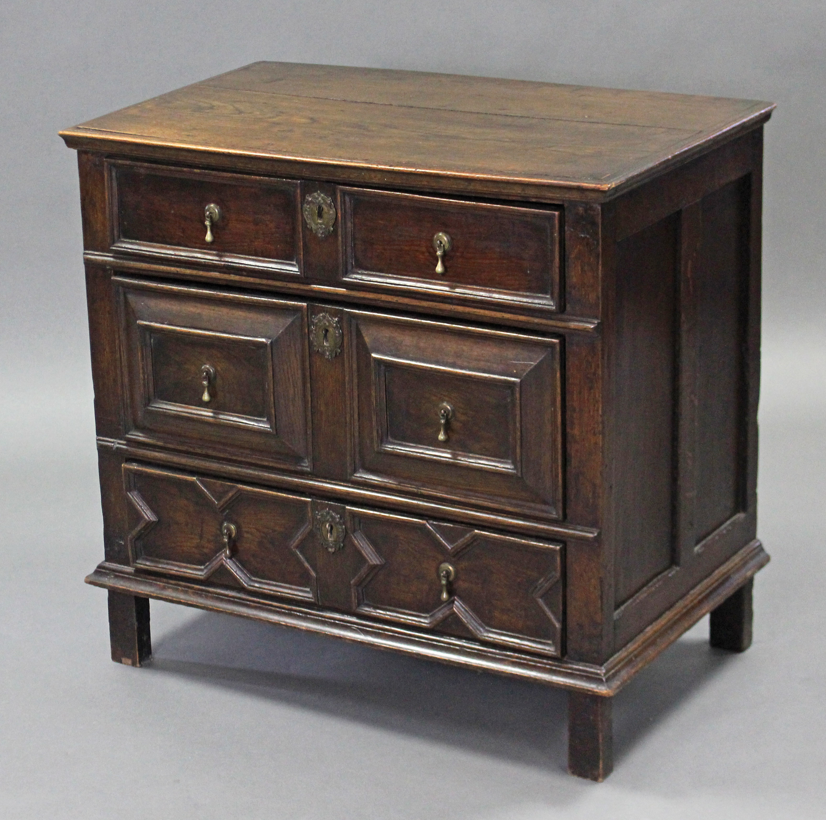 A 17th century OAK JACOBEAN SMALL CHEST, fitted three drawers with applied geometric mouldings & - Image 4 of 5