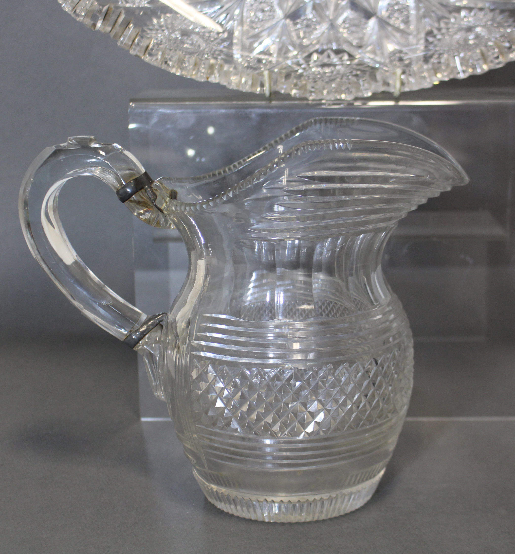 An early 19th century cut-glass deep bowl with lobed rim & fluted body, on turned column & heavy - Image 6 of 8