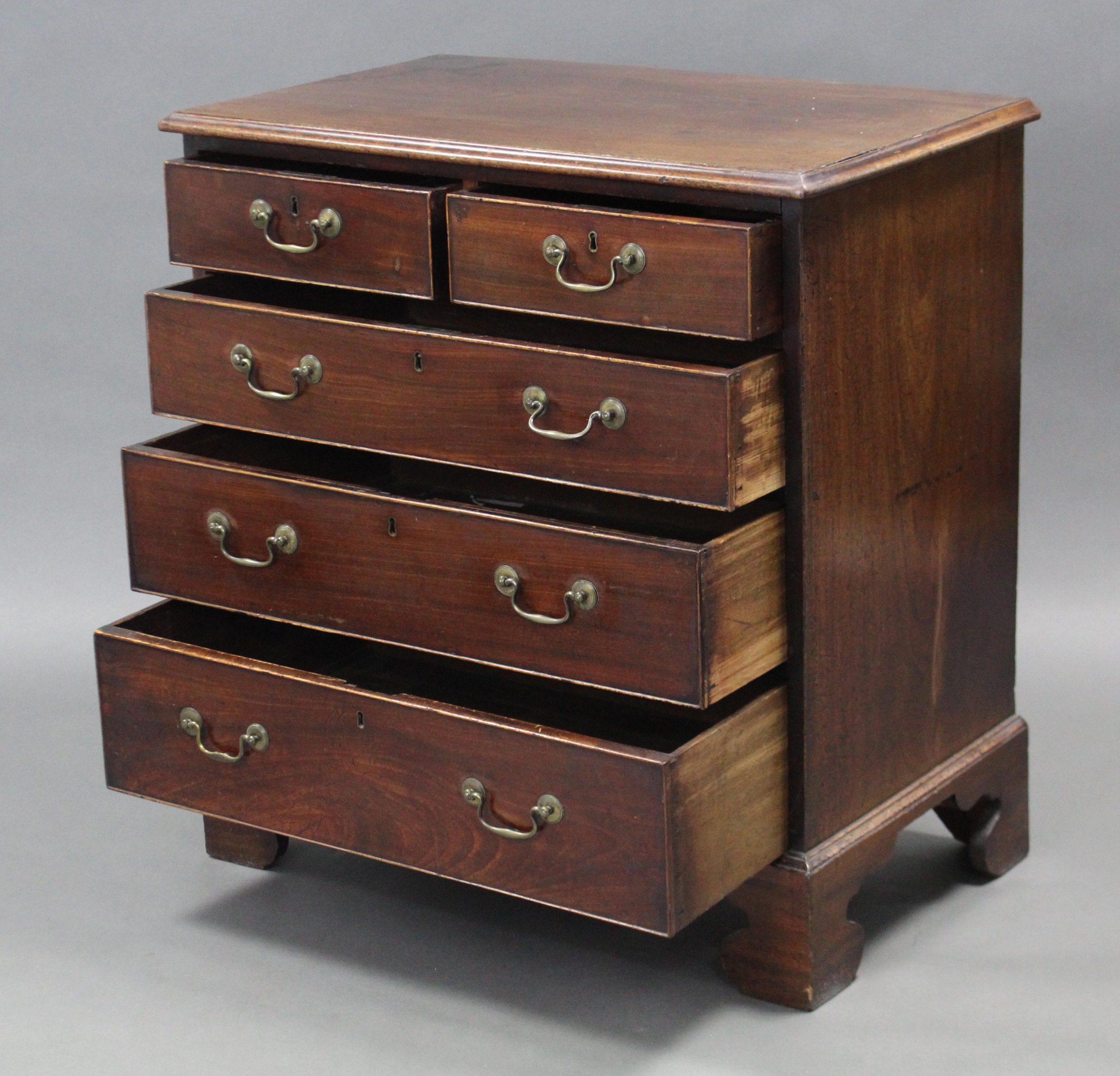 A George III mahogany chest, with moulded edge, fitted two short & three long graduated oak lined - Image 2 of 4