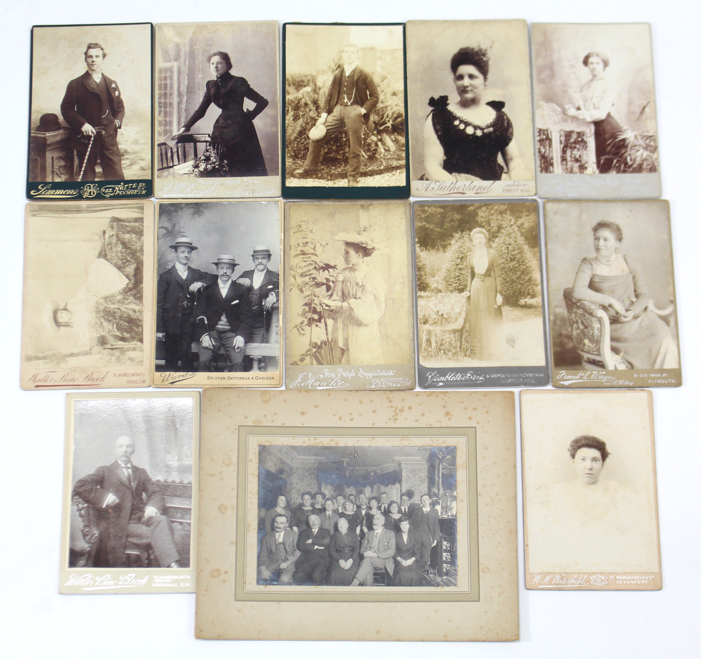 Approximately thirty various late 19th/early 20th century carte-de-visite portrait studies & cabinet