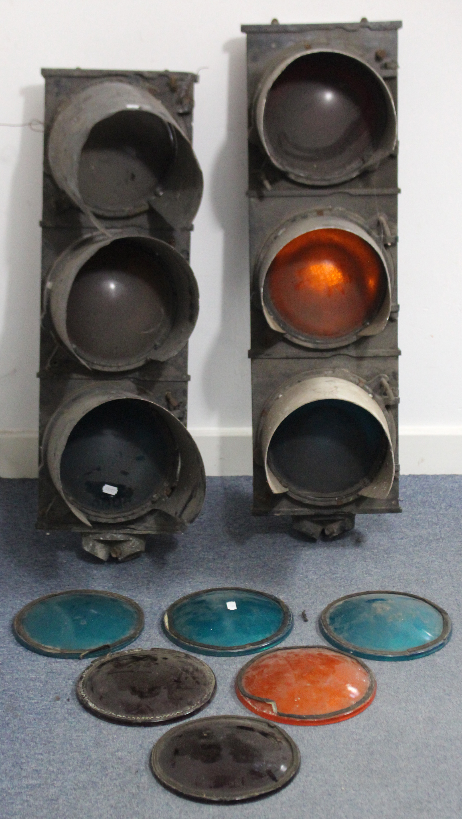 A pair of mid-20th century “Forest City, Manchester” temporary traffic lights, 35¼” high; six