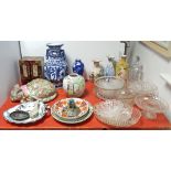 * LOT WITHDRAWN* Various items of oriental china, etc.