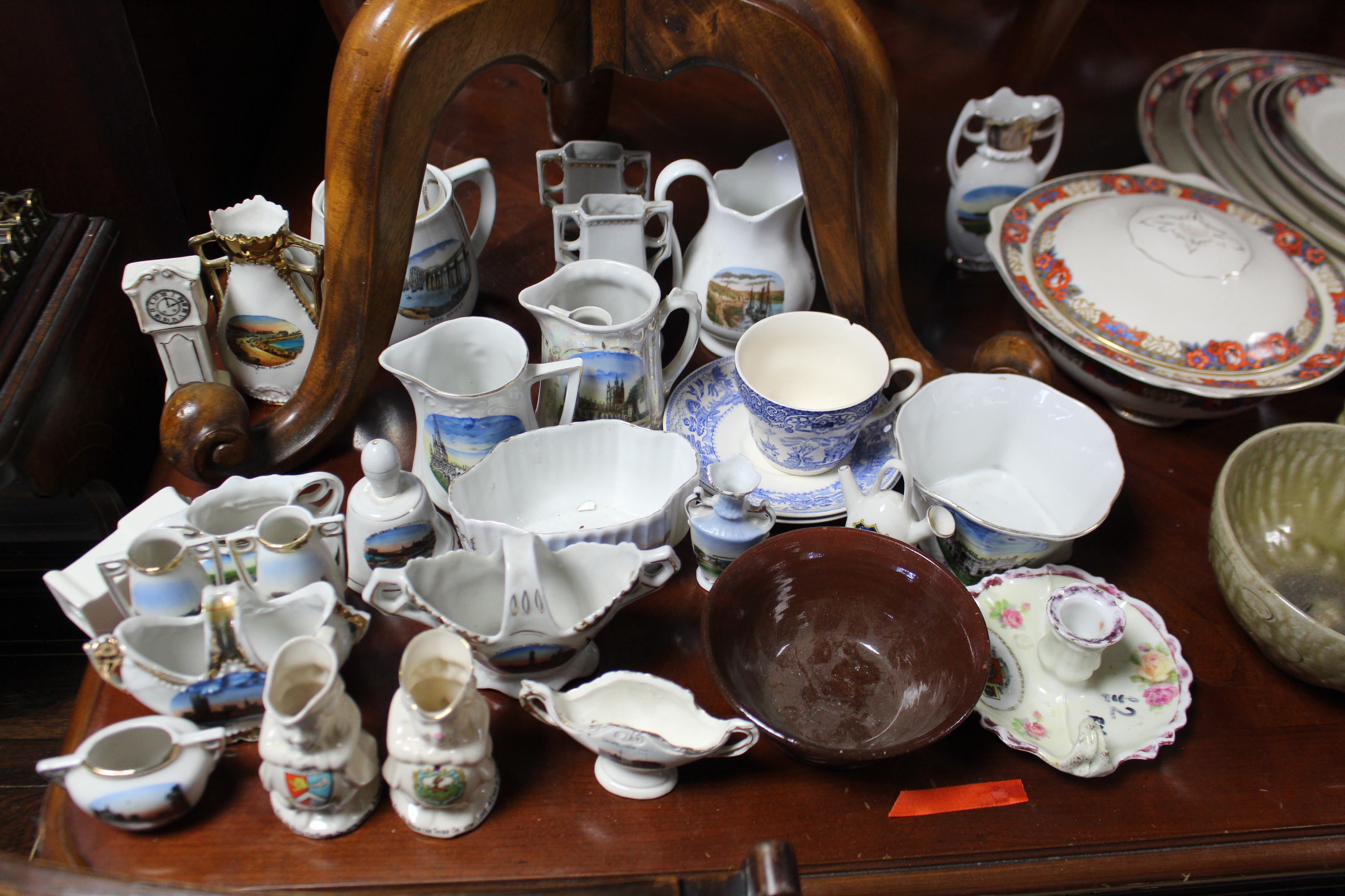 A collection of souvenir china; a part dinner service; & sundry other items. - Image 3 of 3