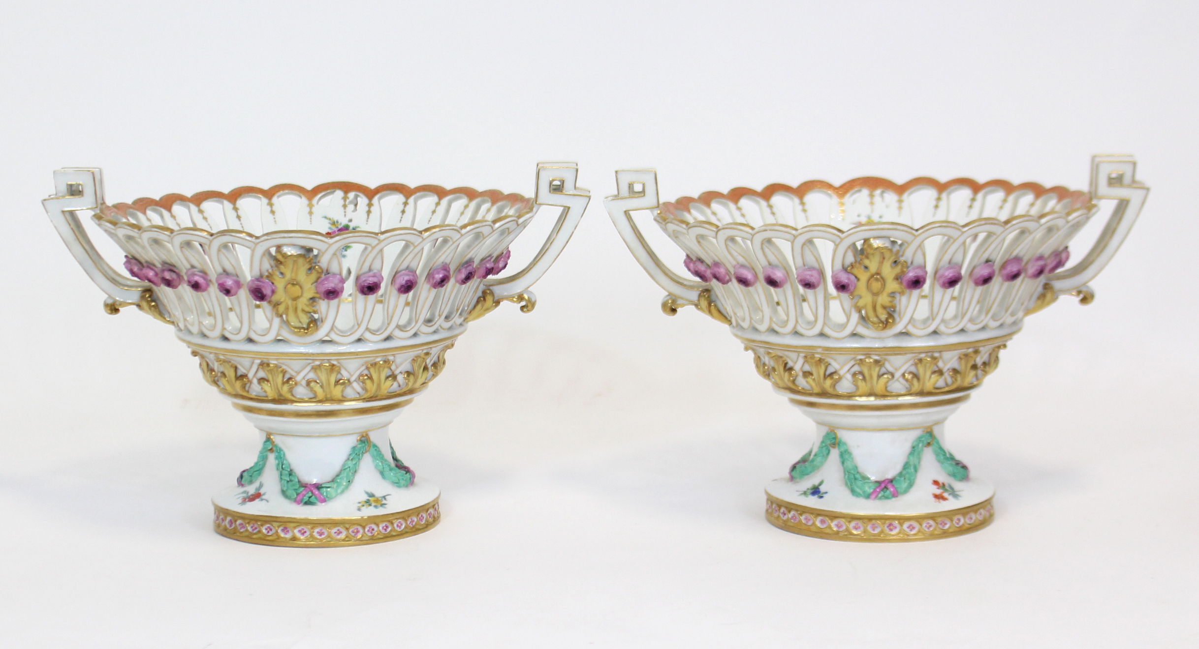 A MEISSEN MARCOLINI PERIOD PART DESSERT SERVICE, comprising: a pair of comports with applied - Image 5 of 13