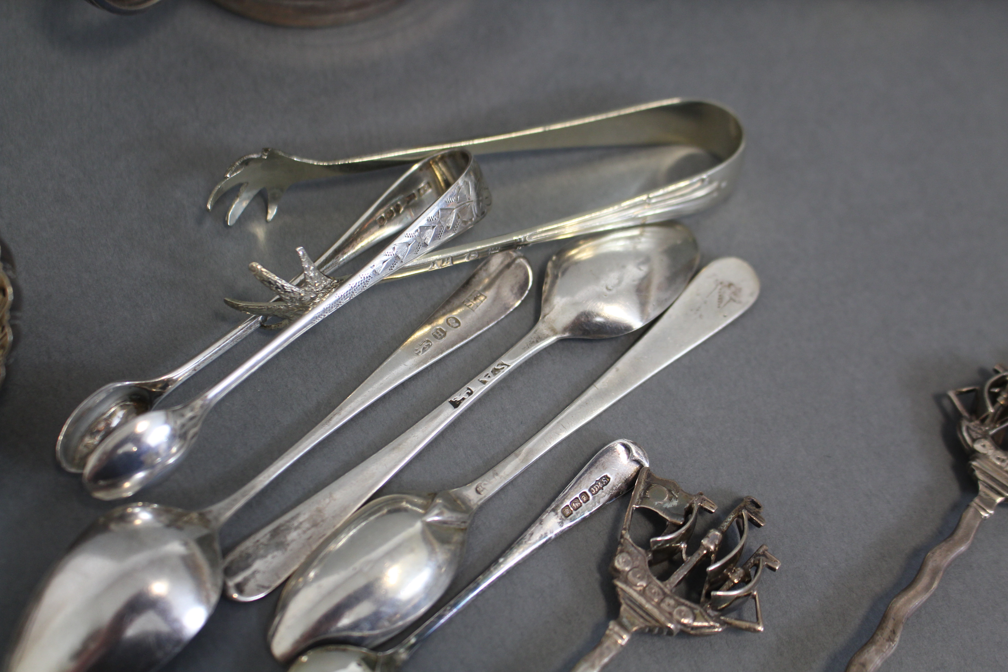 An Edwardian silver christening spoon in fitted case, Birmingham 1924, by Henry Clifford Davis; - Image 5 of 7