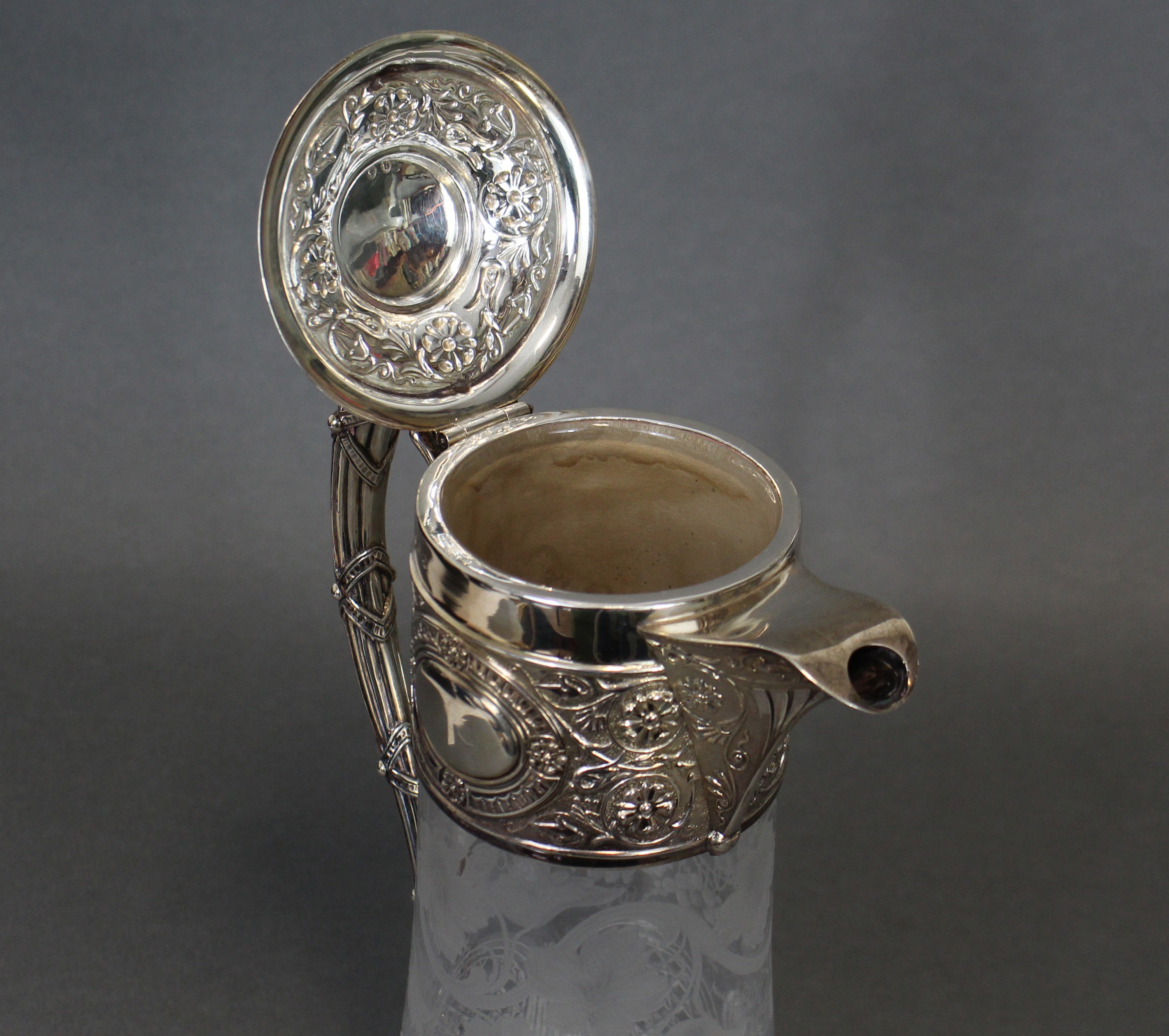 A VICTORIAN SILVER-MOUNTED CLARET JUG, the broad silver neck-mount, hinged lid, & enclosed spout - Image 3 of 3