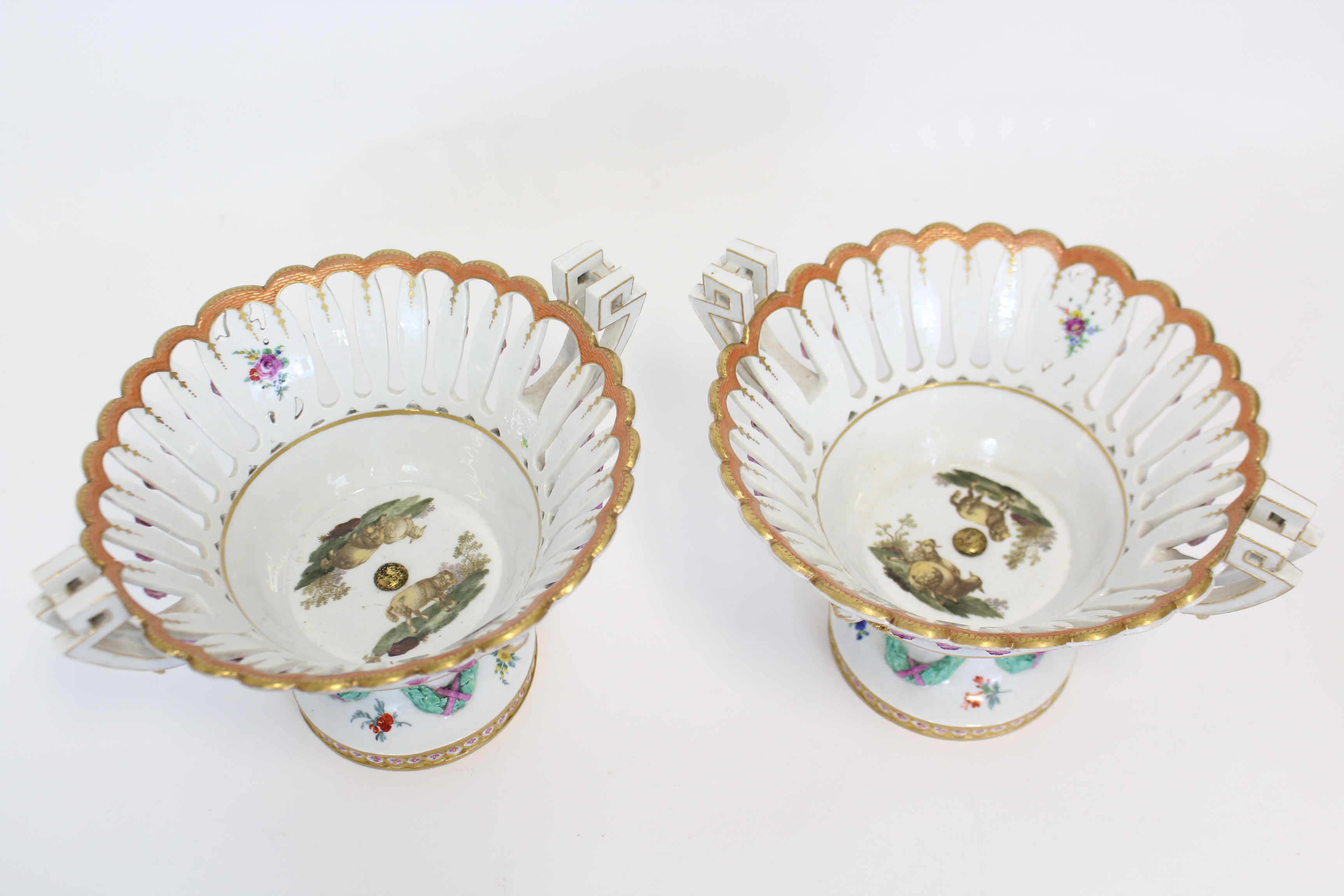 A MEISSEN MARCOLINI PERIOD PART DESSERT SERVICE, comprising: a pair of comports with applied - Image 7 of 13