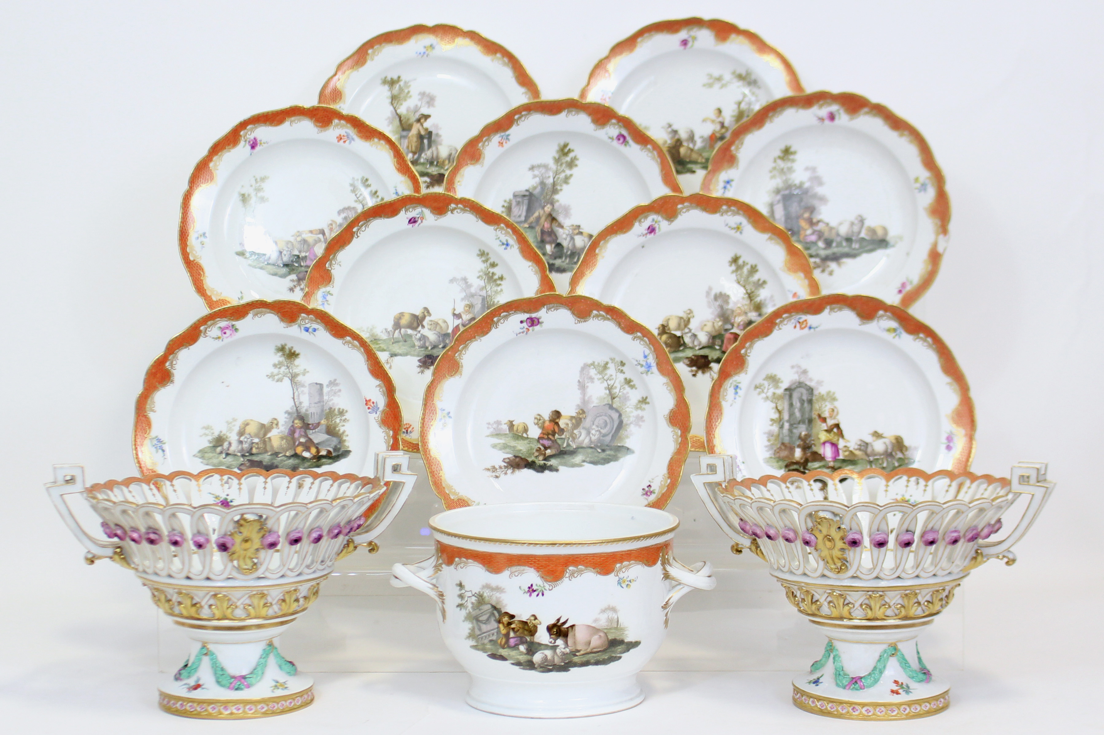 A MEISSEN MARCOLINI PERIOD PART DESSERT SERVICE, comprising: a pair of comports with applied