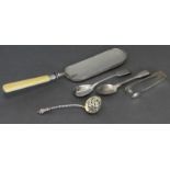 A George V silver crumb scoop with plain ivory handle, Sheffield 1911, by Walker & Hall; a Victorian