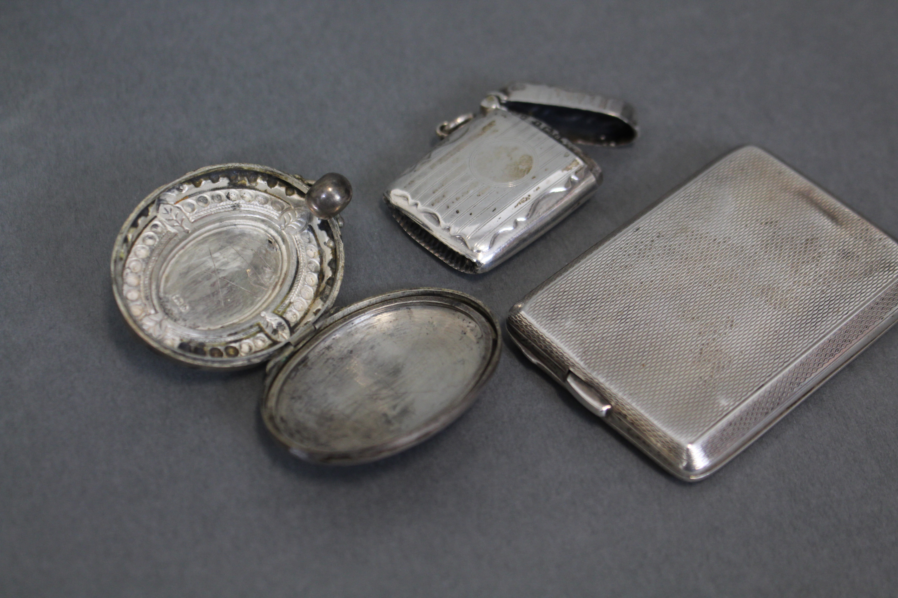 An Edwardian silver match book case with engine-turned decoration, Birmingham 1936 by Cohen & - Image 3 of 5