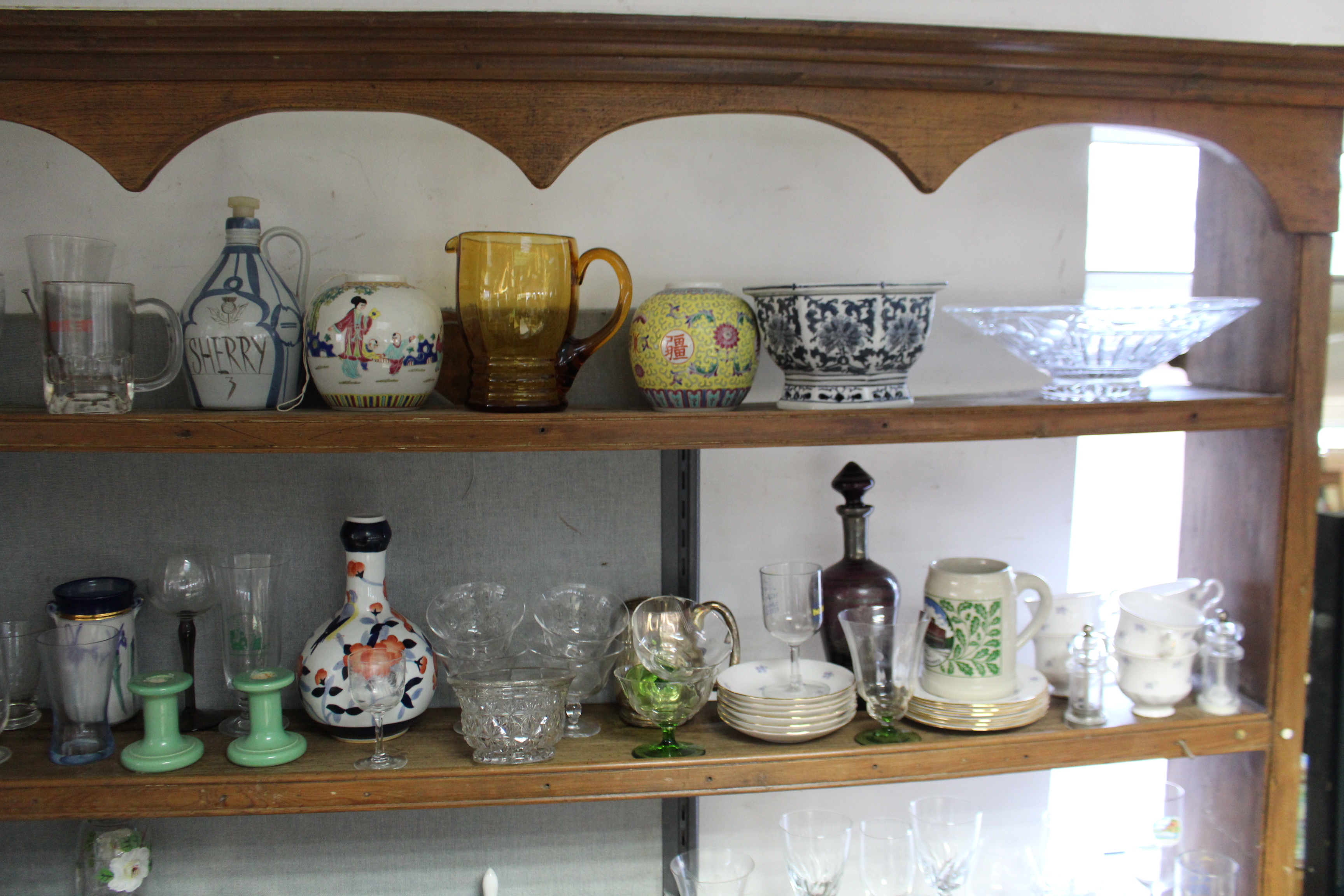 Various items of decorative china, pottery, glassware, etc. - Image 6 of 7