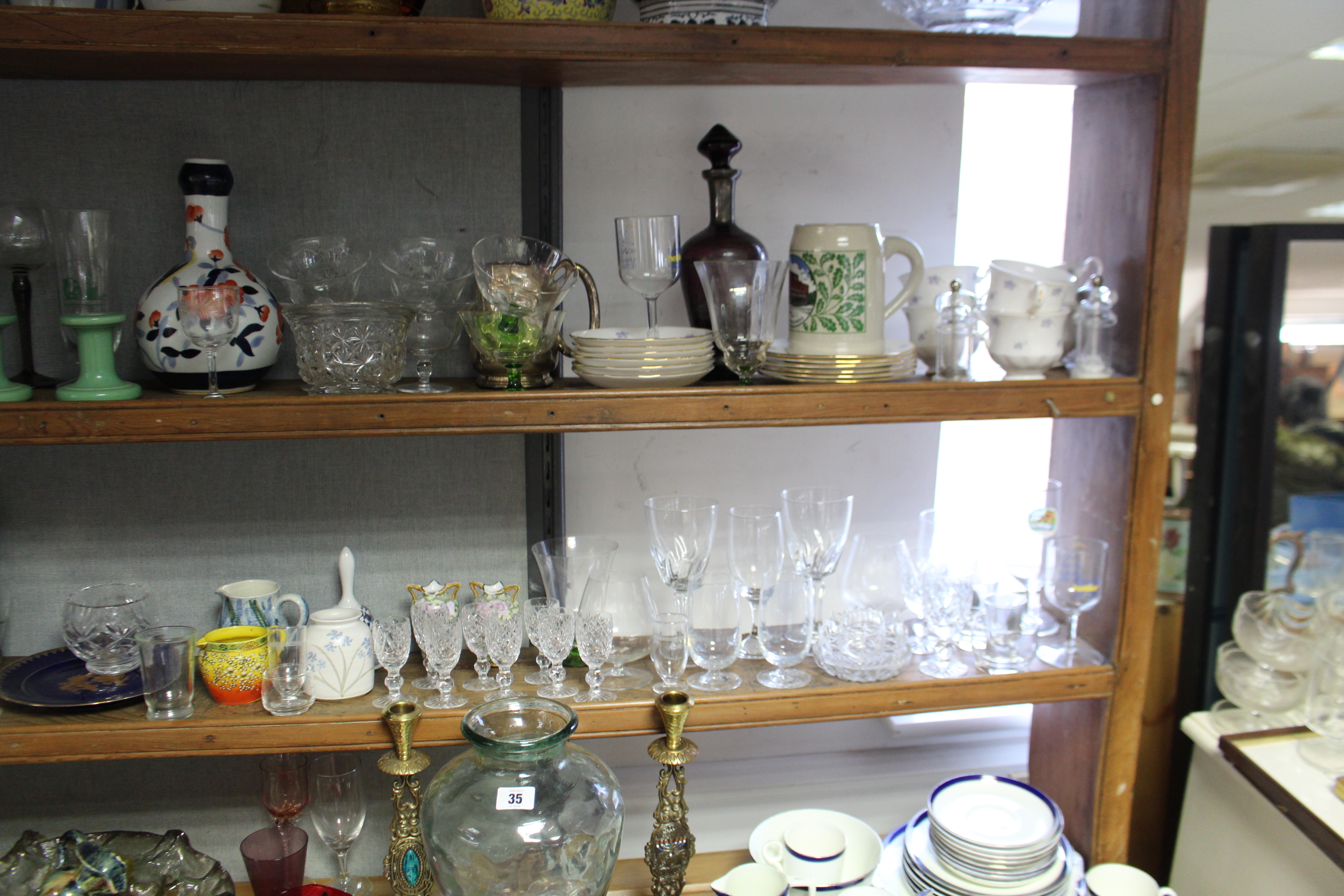 Various items of decorative china, pottery, glassware, etc. - Image 4 of 7