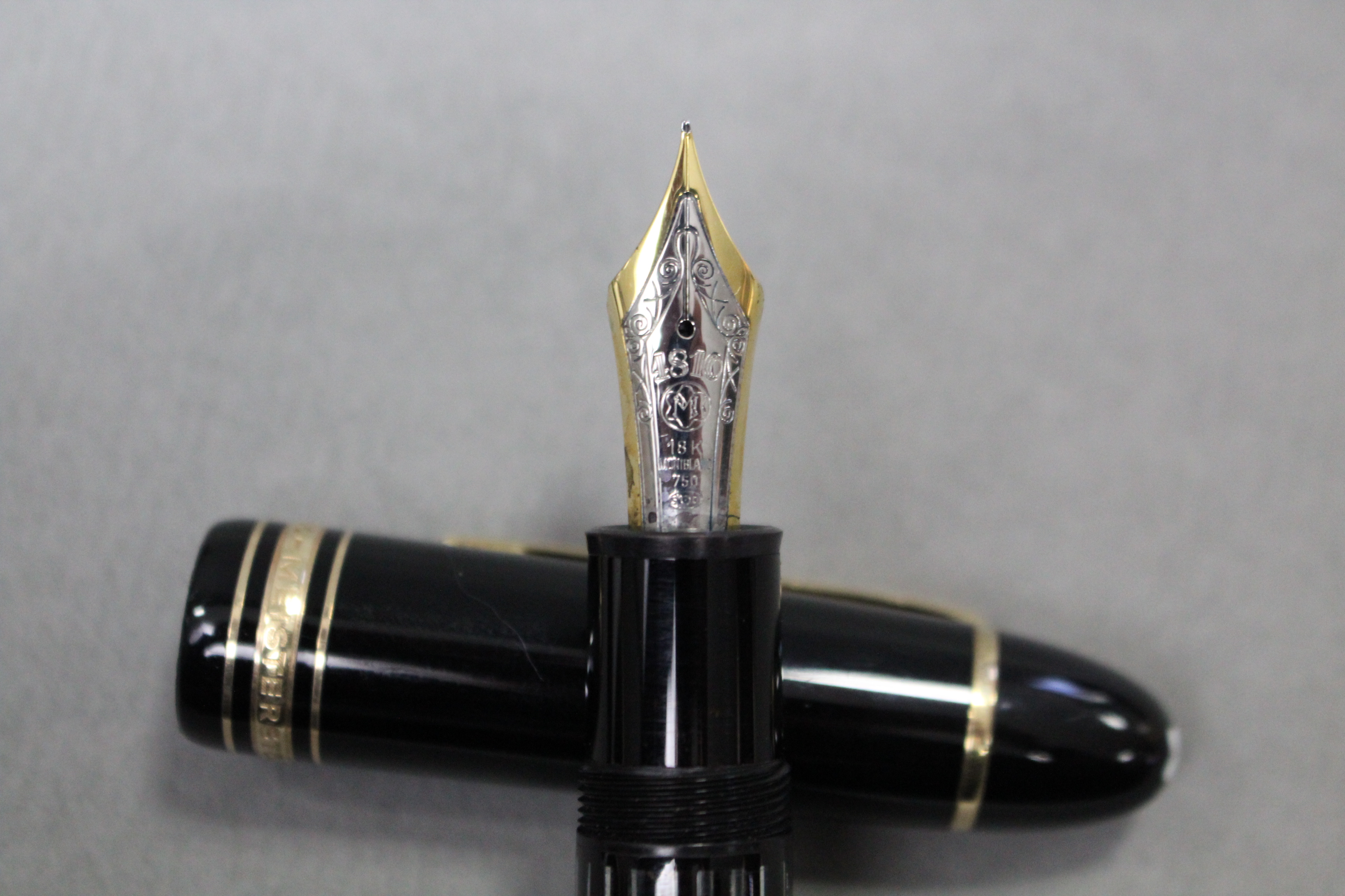 A Mont Blanc "No. 149" desk fountain pen, cased. - Image 4 of 5