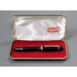 A Mont Blanc "No. 149" desk fountain pen, cased.