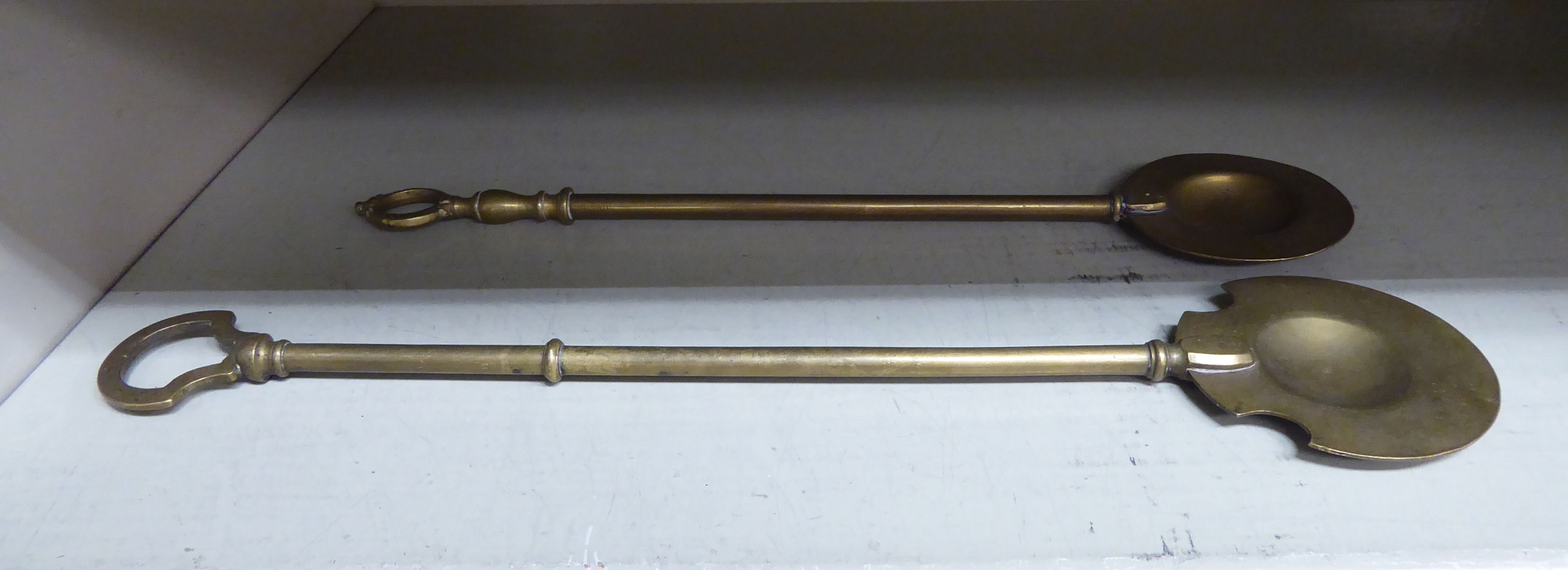 Two similar late 19th/early 20thC brass crucibles OS1