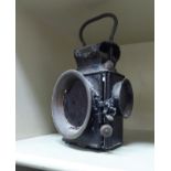 An early 20thC black painted cast metal coach lamp OS2