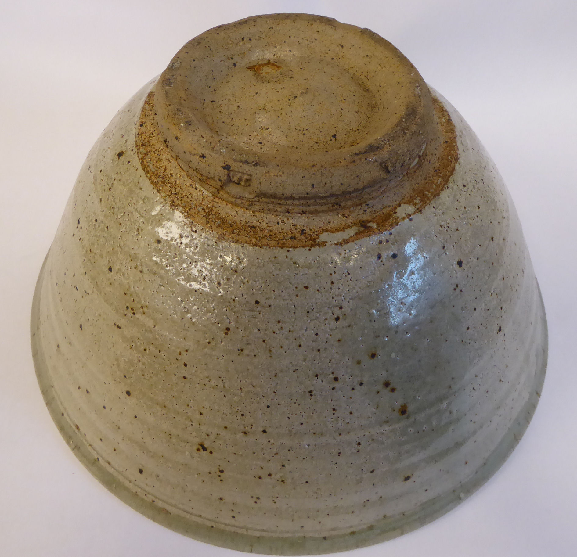 A pale green glazed studio pottery footed bowl, - Image 7 of 8