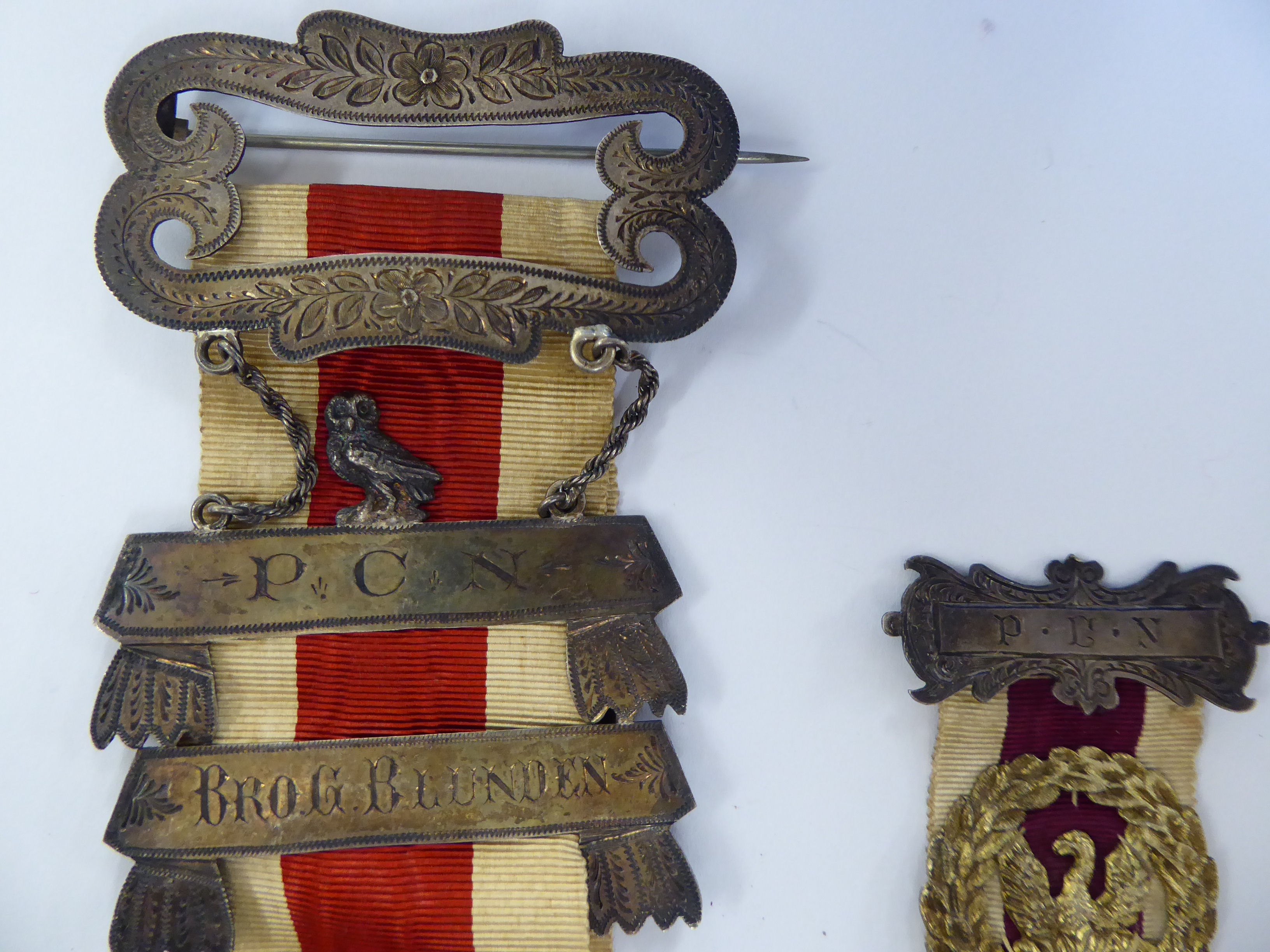 Two late Victorian Masonic medals dated 1886 and 1889 11 - Image 3 of 4