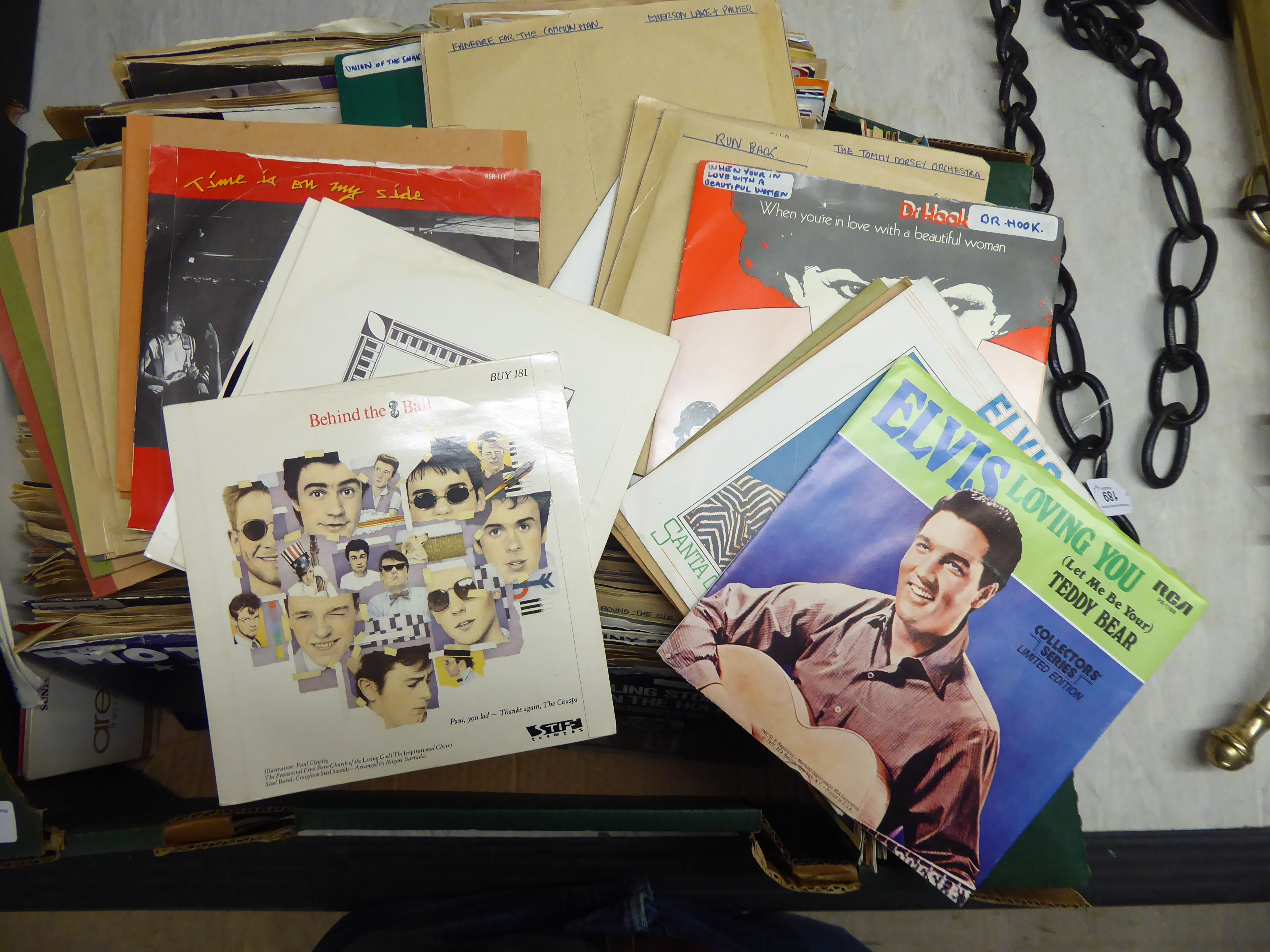 45rpm singles: to include Elvis, - Image 2 of 4