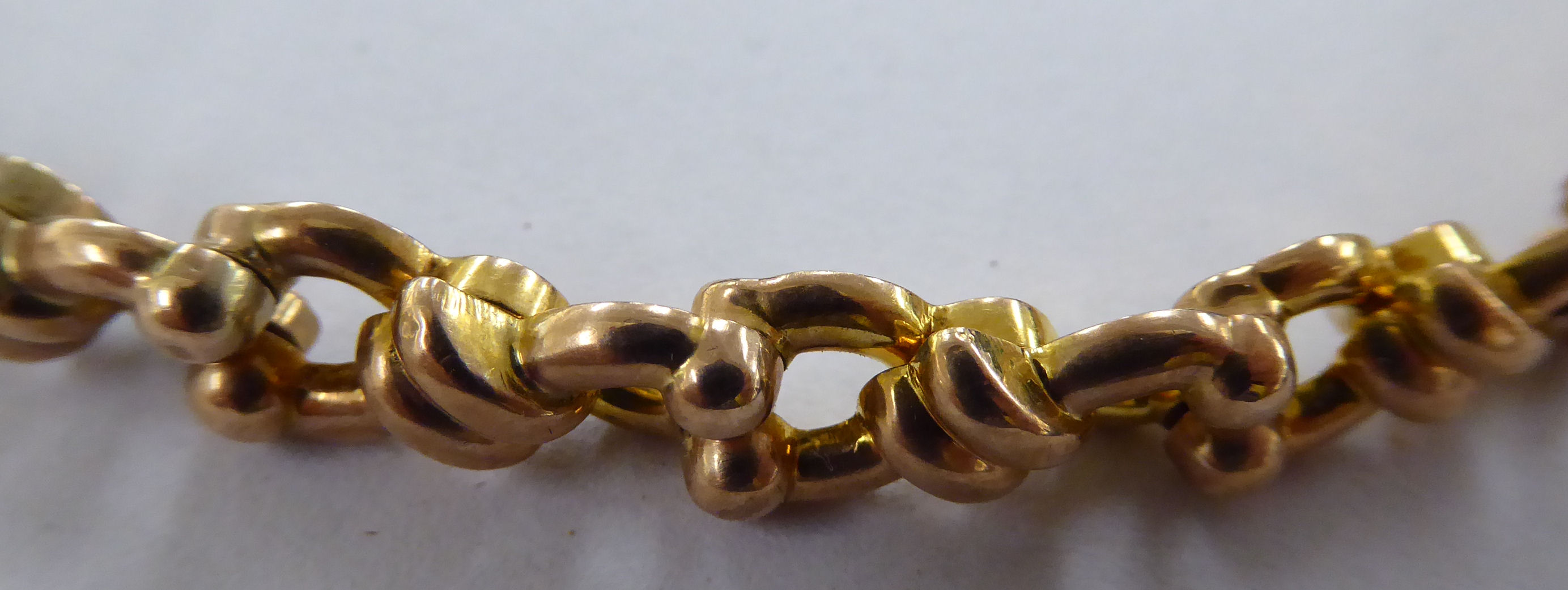 A yellow metal chain link bracelet stamped 9ct 11 - Image 2 of 2