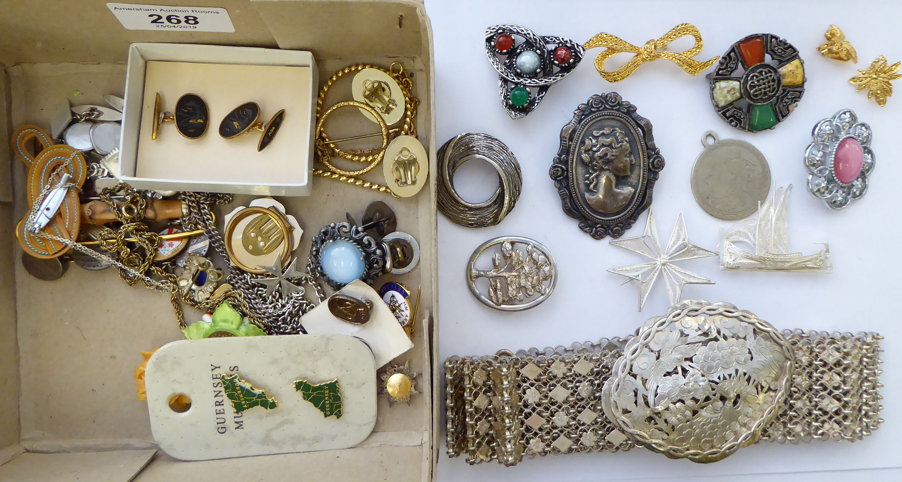 Items of personal ornament: to include brooches and cufflinks CS