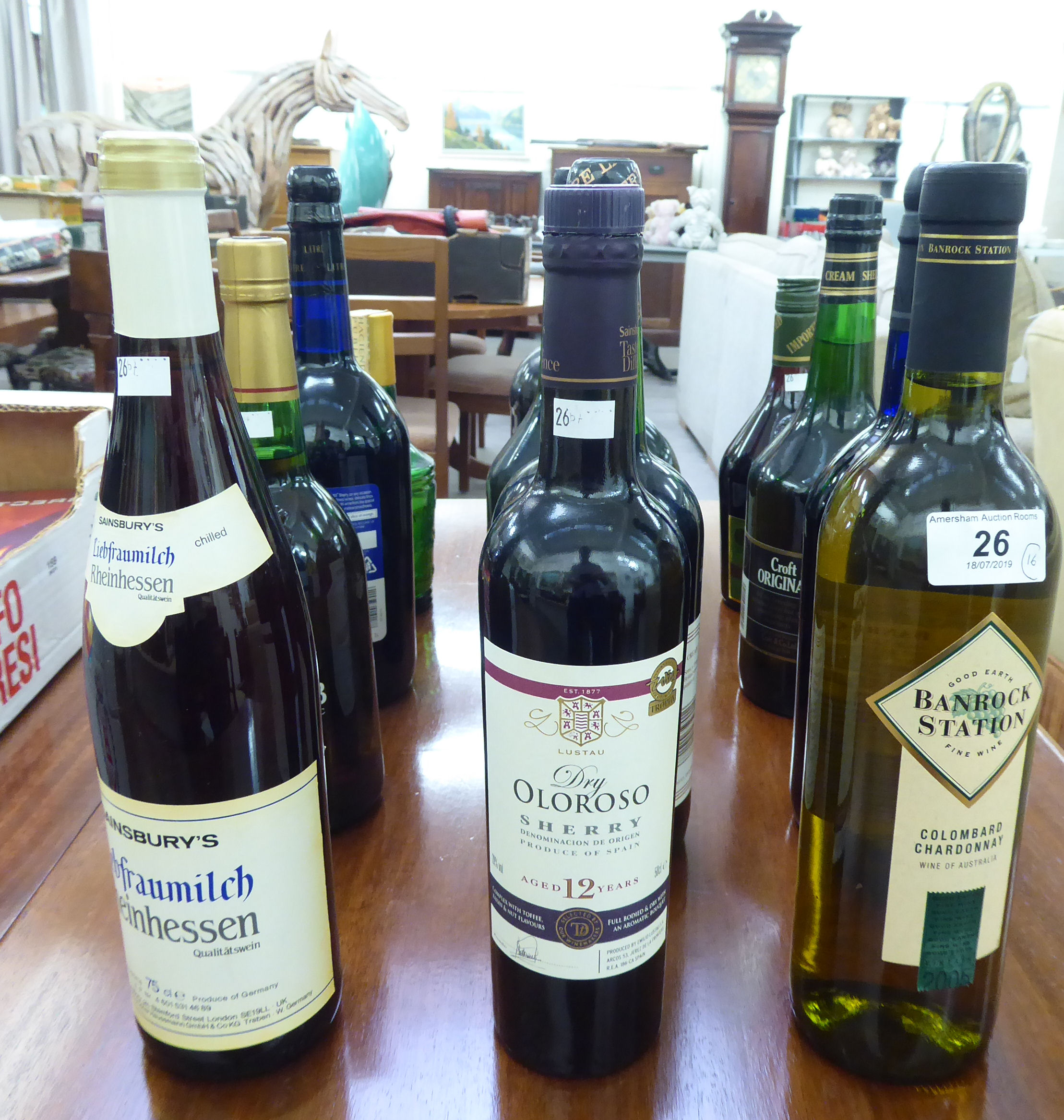 Sixteen bottles of sherry/wine: to include Harveys Club Classic and Banrock Station Chardonnay - Image 3 of 6