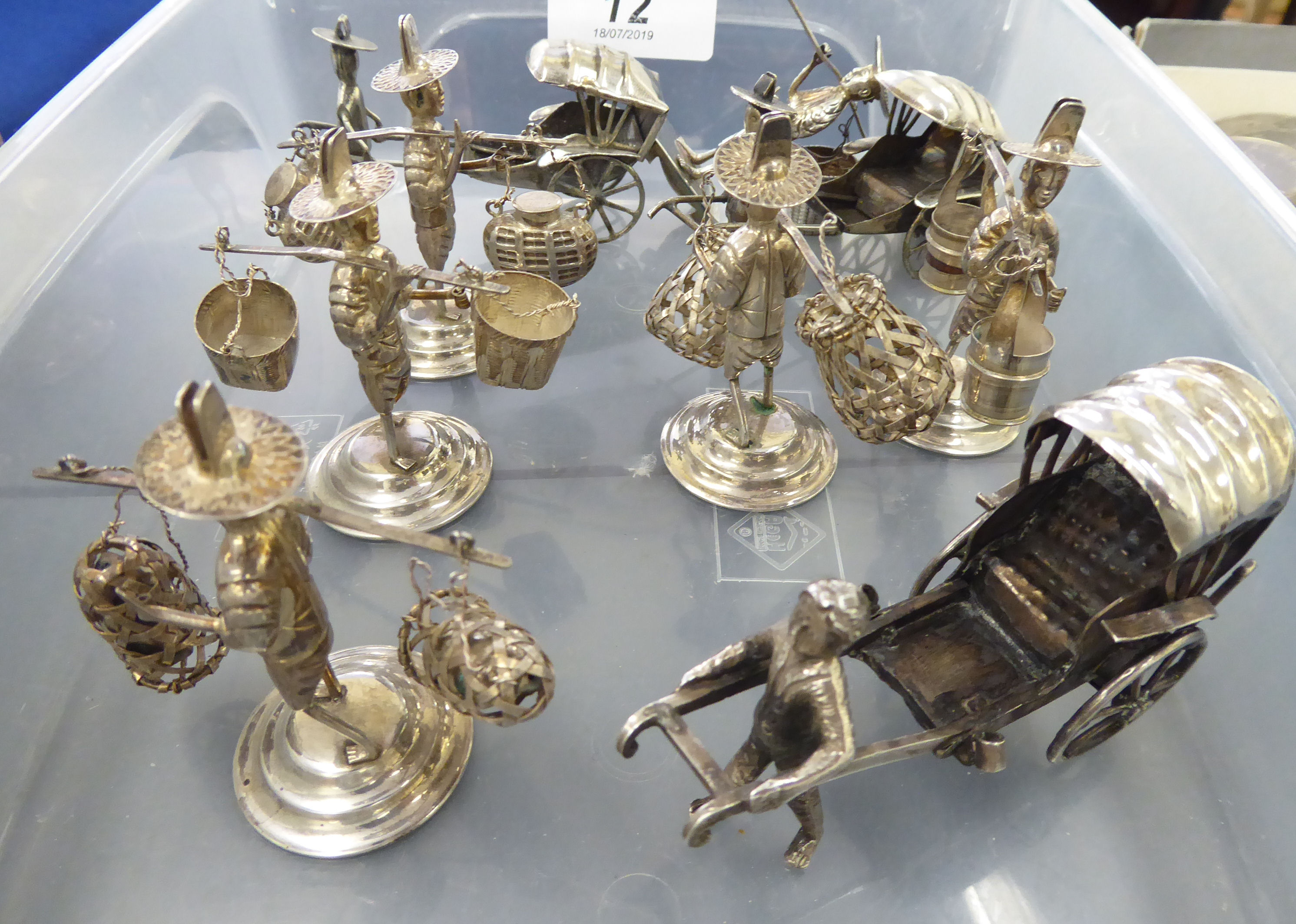 20thC Hong Kong white metal menu holders and small ornamental collectables: to include working men