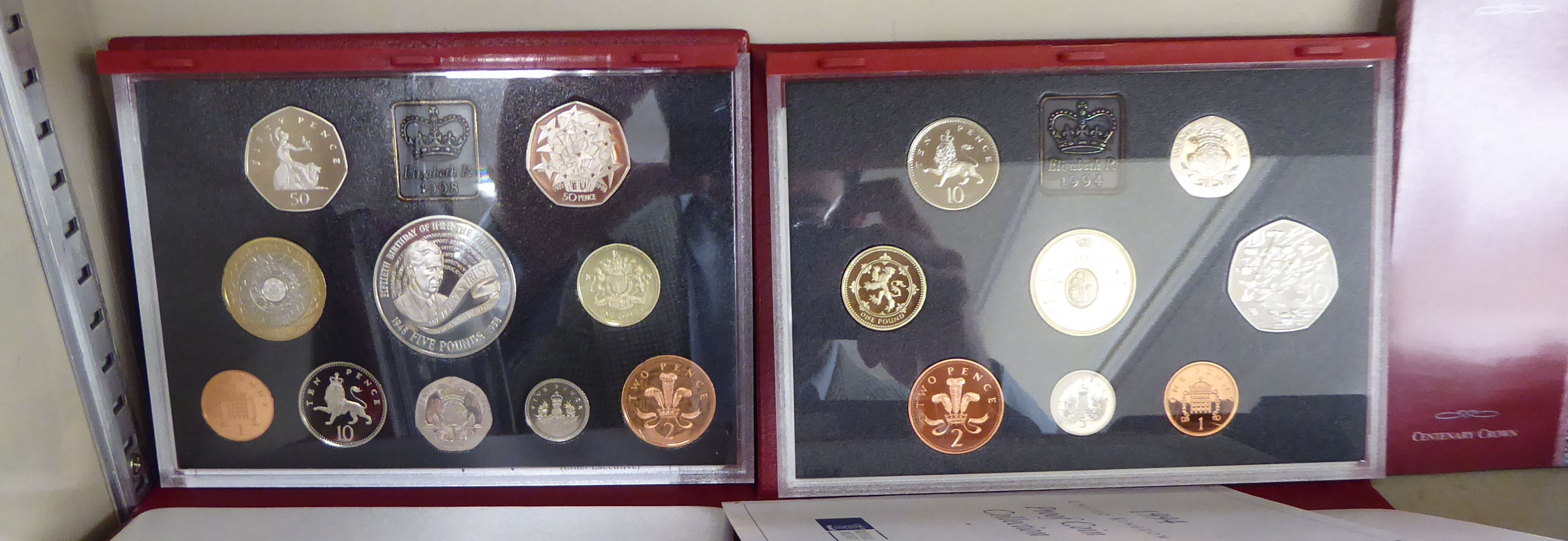 Collectors coins: to include a 2006 proof coin set boxed OS10 - Image 2 of 3