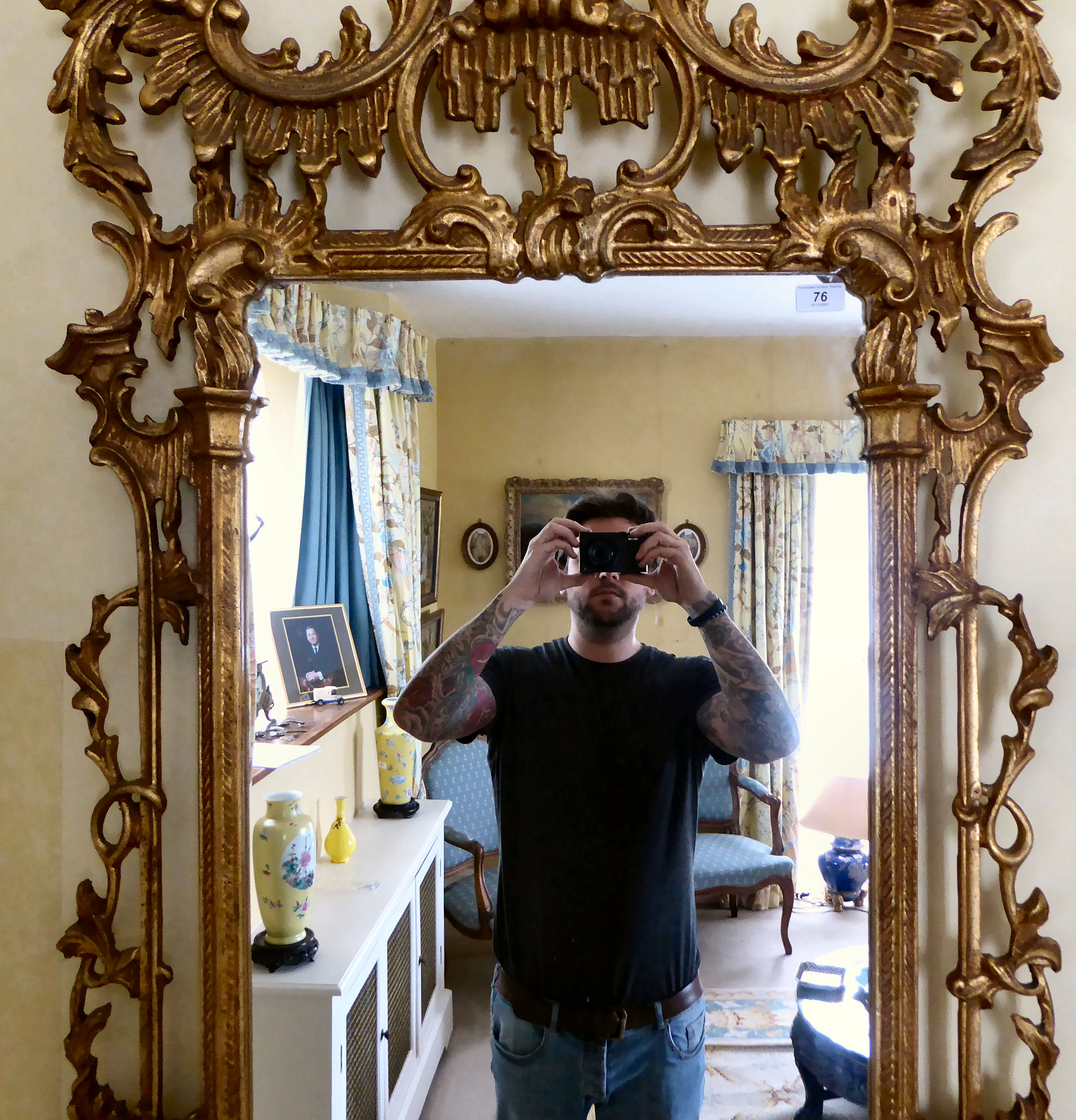 A mid 20thC Chippendale design gilt gesso framed mirror with ornately pierced ornament 55'' x 32'' - Image 3 of 4