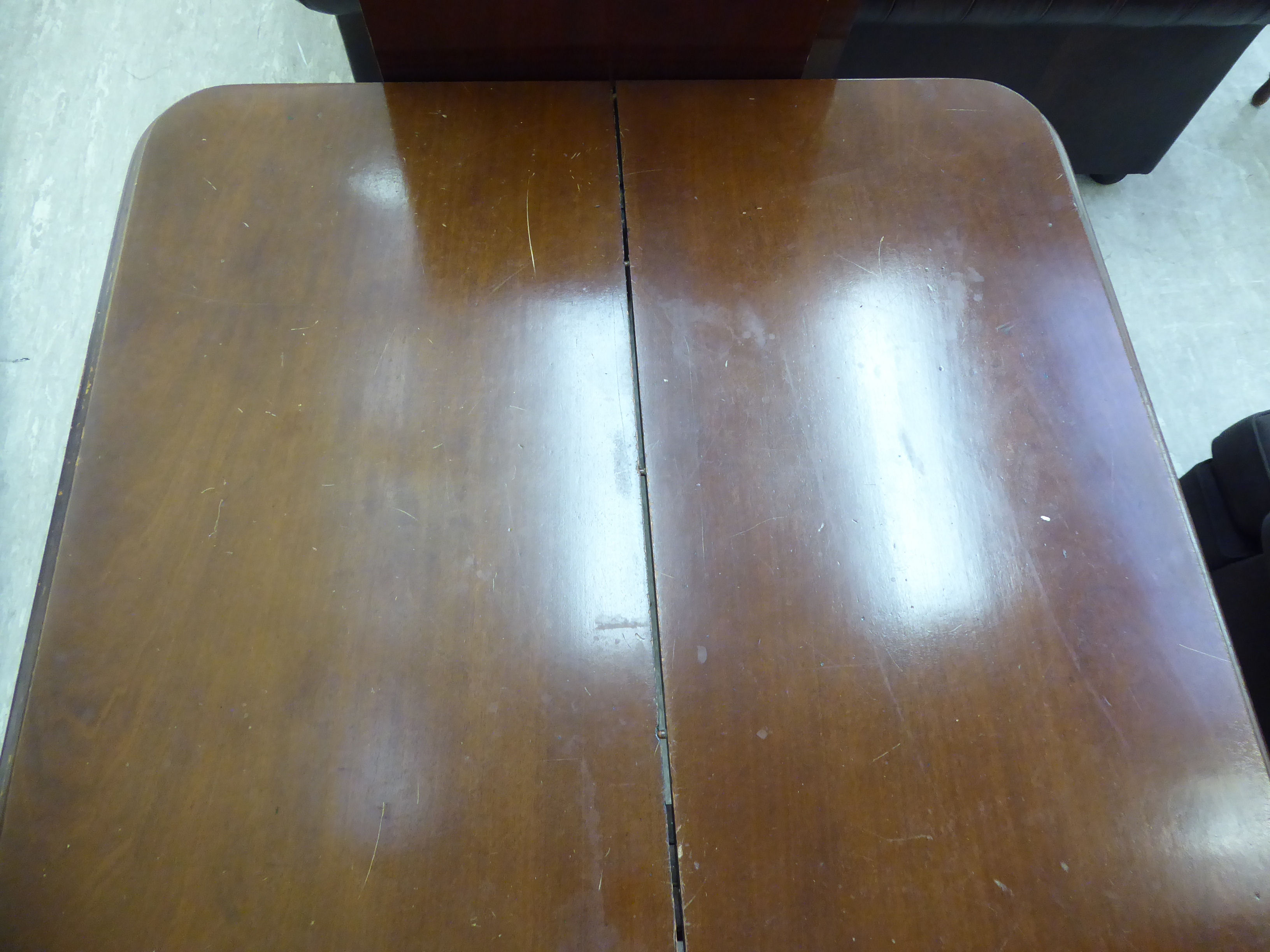 An early/mid 19thC mahogany wind-out dining table, the top with a two tier, thumb moulded edge, - Image 2 of 2