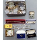 Yellow and white metal items of personal ornament: to include brooches,