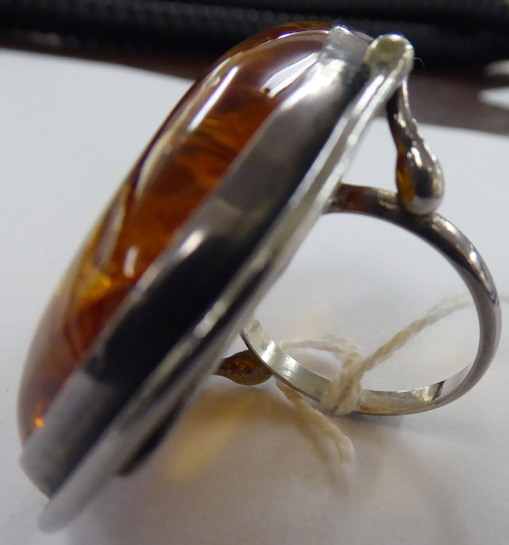 A freeform silver framed dress ring, - Image 3 of 3