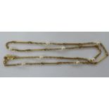 A 9ct gold and pearl set necklace 11