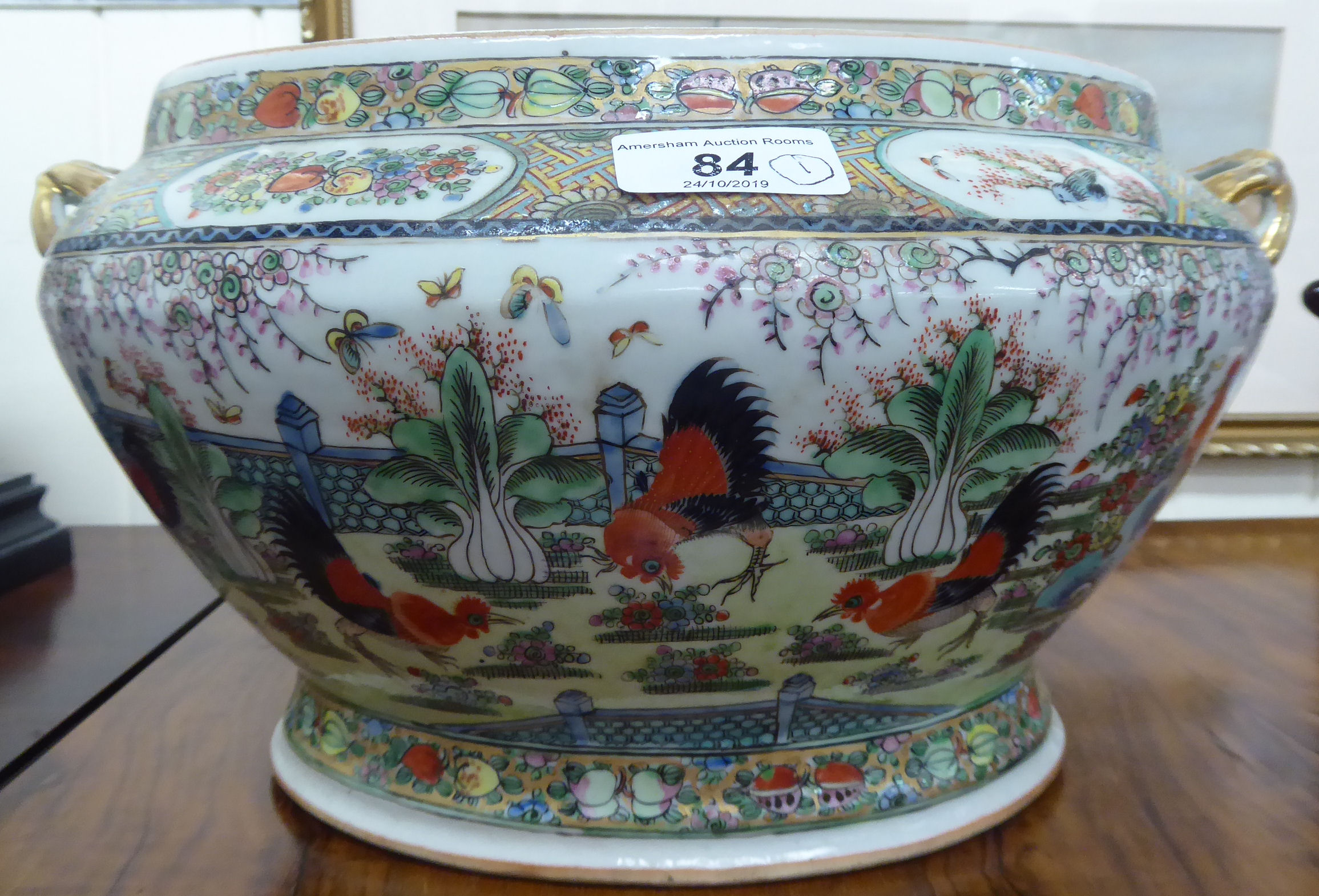 A Chinese porcelain tureen (no cover), decorated with cockerels,