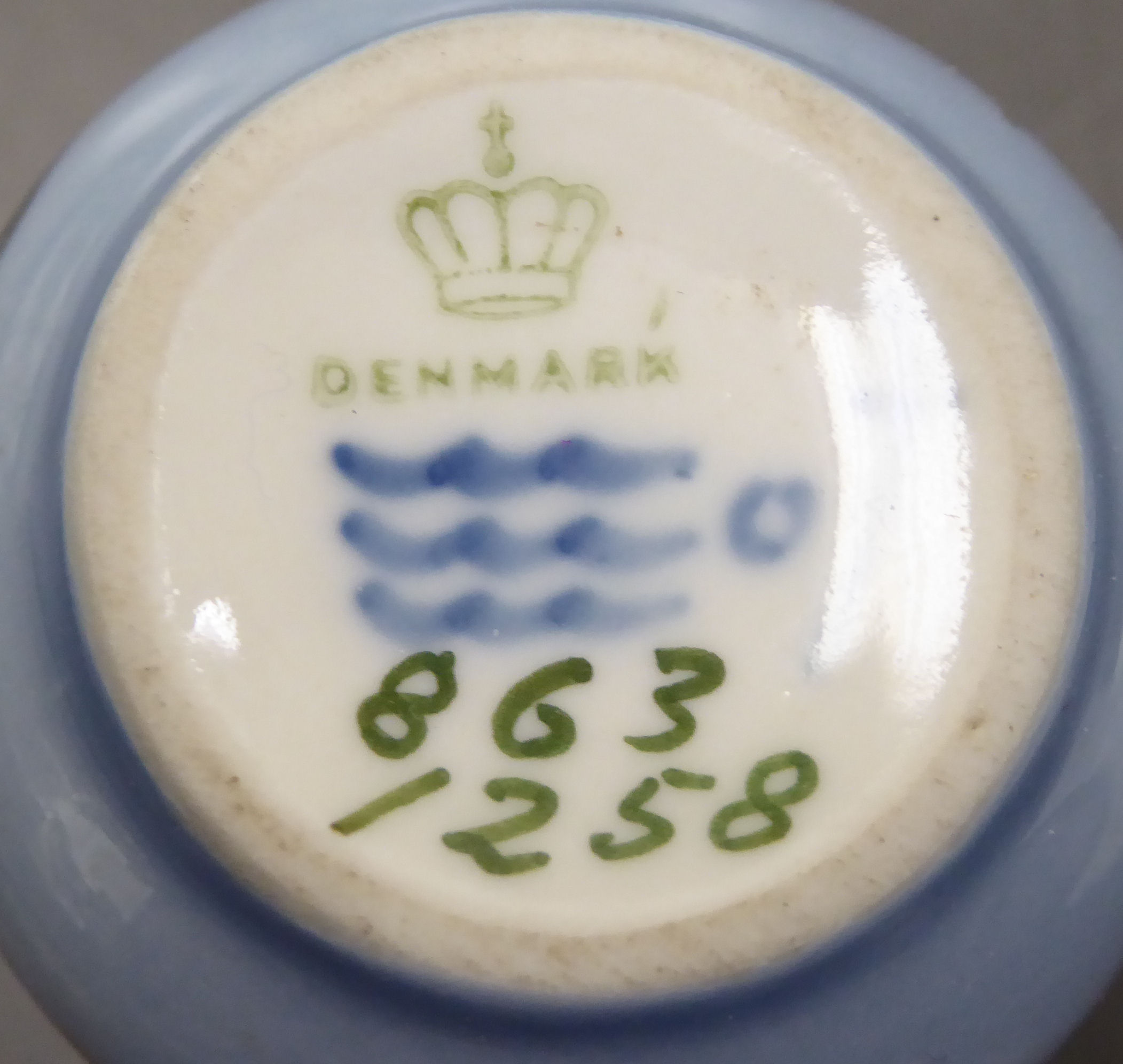 Six Copenhagen porcelain miniature ornaments: to include a vase, a rabbit and an otter largest 2. - Image 3 of 3
