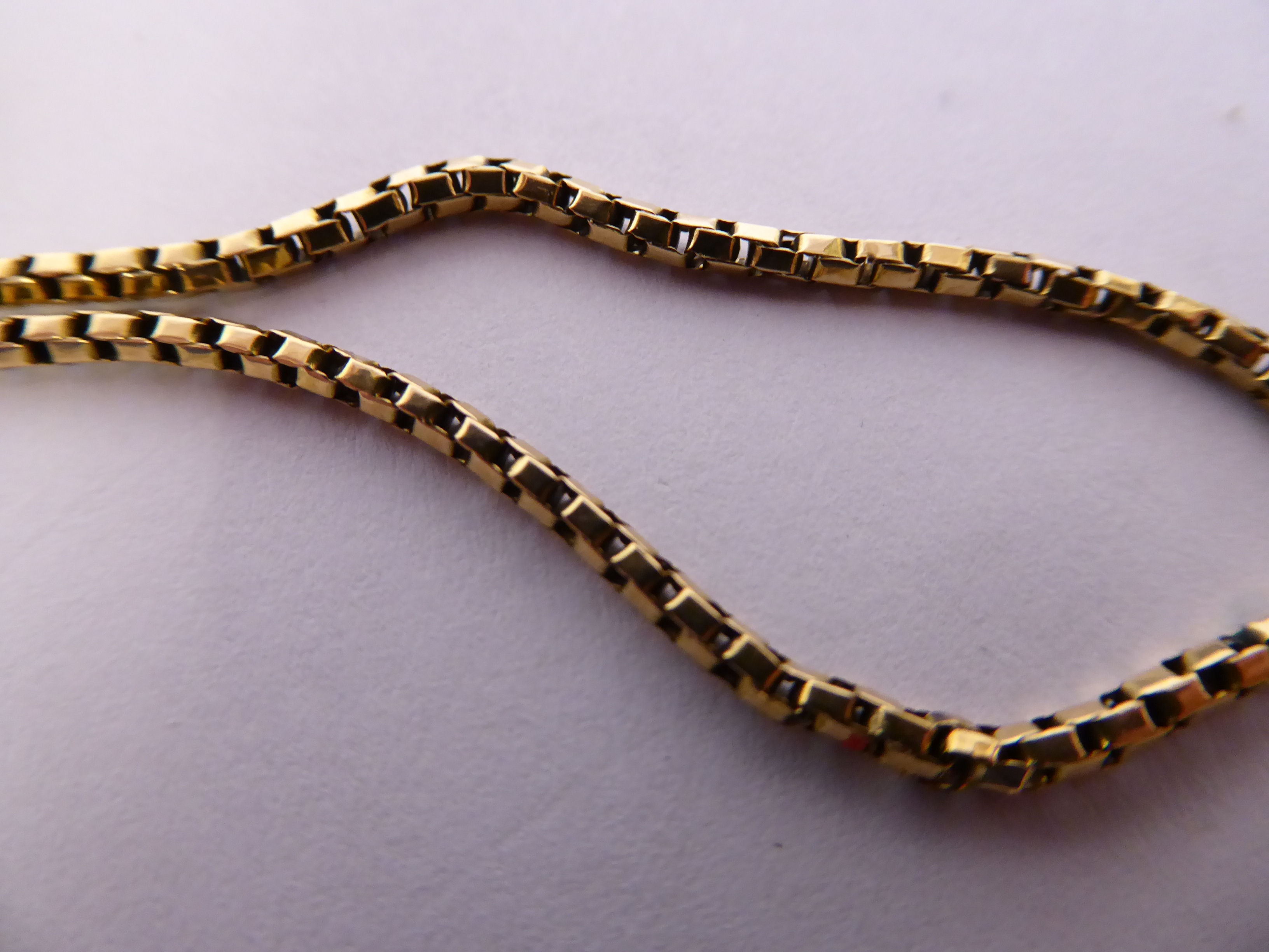 A Victorian 9ct gold box belcher link guard chain, - Image 3 of 3