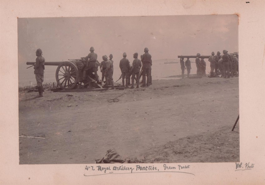 Photograph Album ANGLO BOER WAR22 sepia toned photographs depicting various scenes in Cape Town - Image 4 of 4