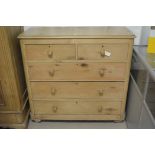 Pine chest drawers