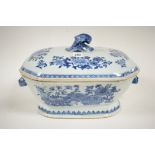 A mid 18th Century Chinese blue and white tureen