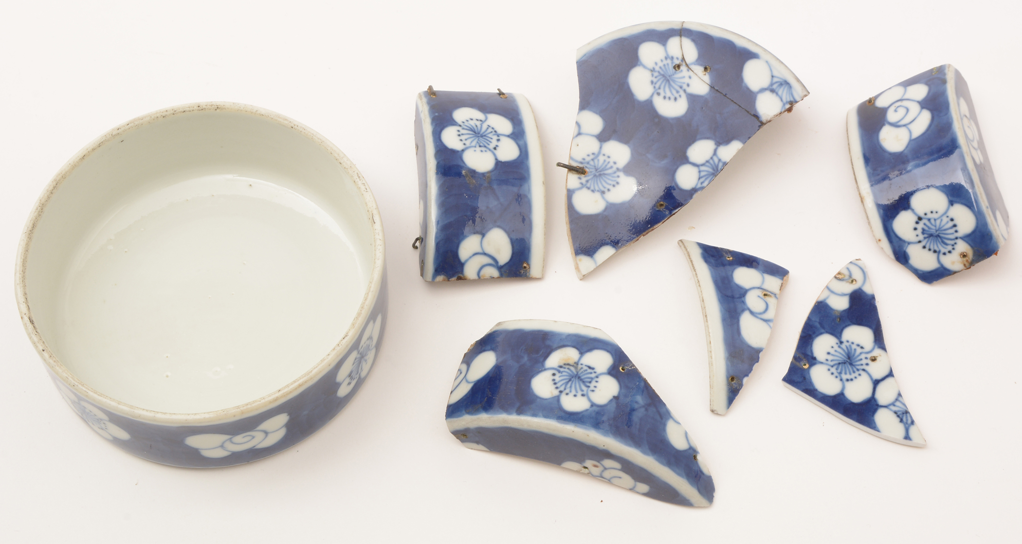 Pair of Chinese blue and white ginger jars. - Image 2 of 17