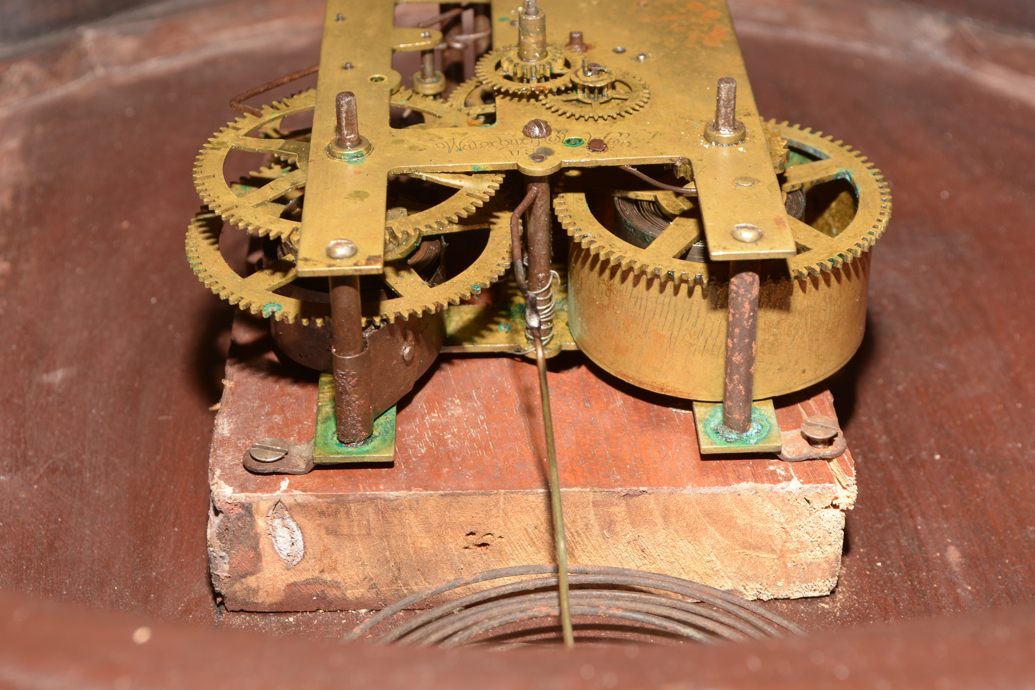 Waterbury Clock Co: a wall clock. - Image 4 of 6