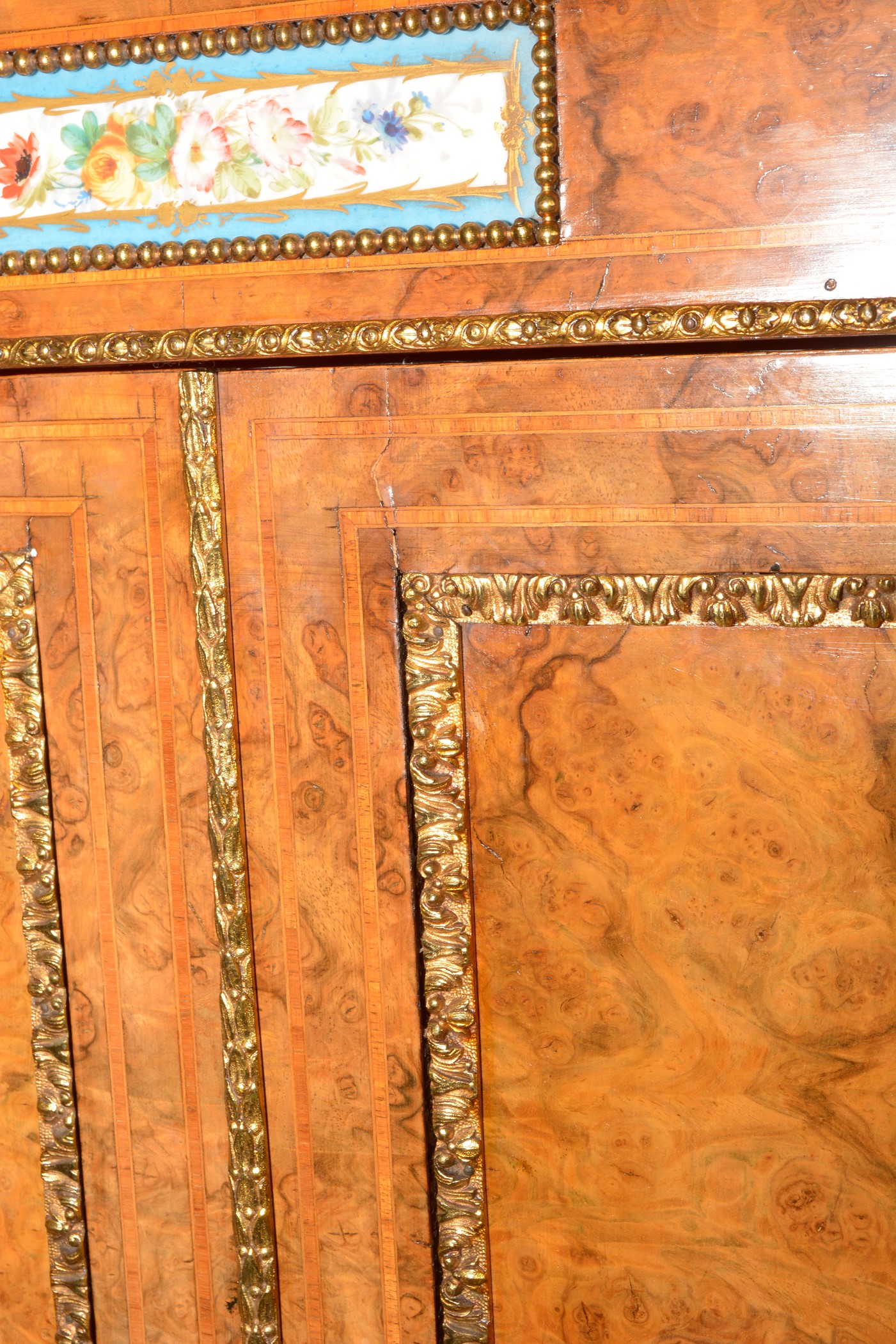 A fine Victorian burr walnut and ormolu mounted credenza. - Image 10 of 25