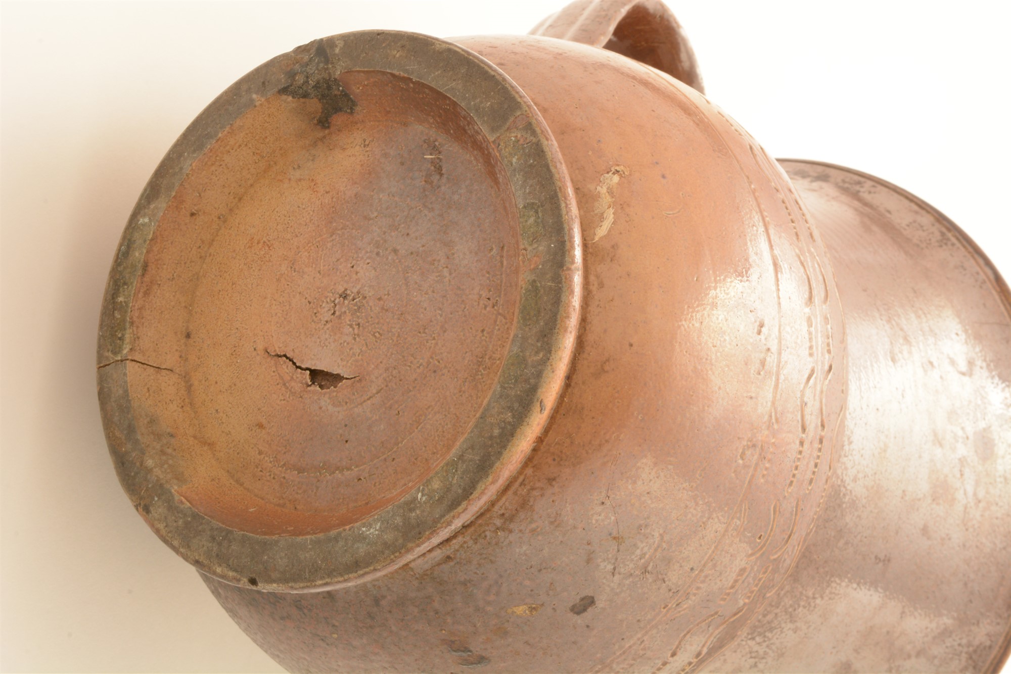 A rare Nottingham brown saltglaze loving cup. - Image 3 of 4