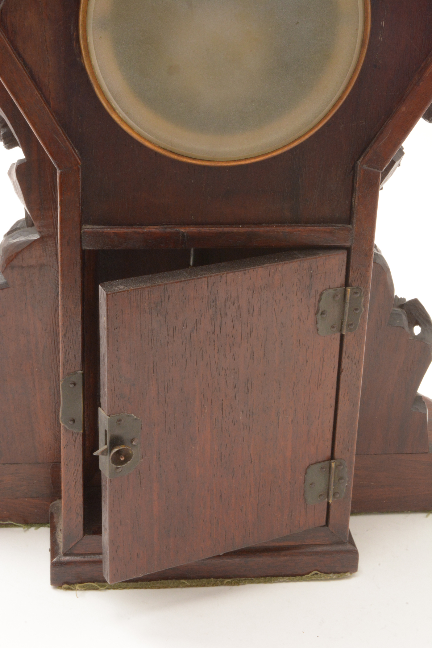 A rare and unusual Japanese carved mantel clock. - Image 11 of 14