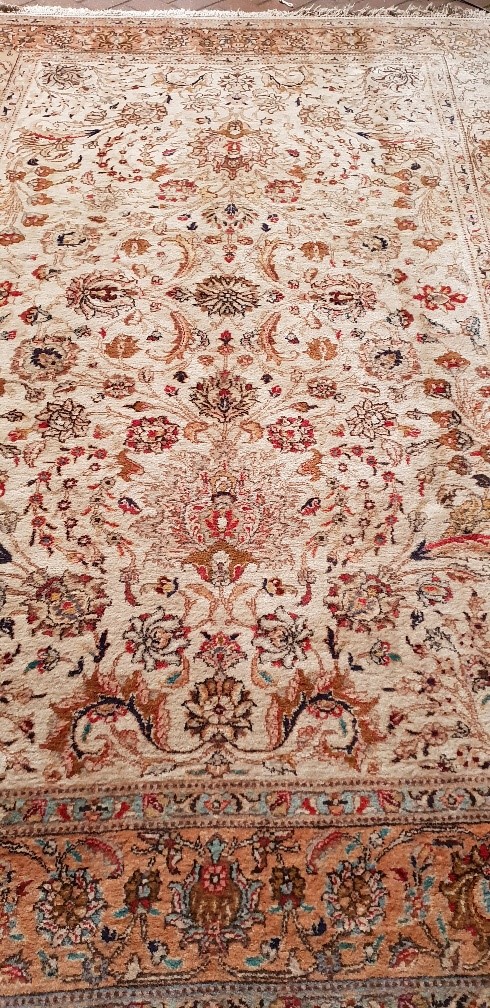 Tabriz carpet