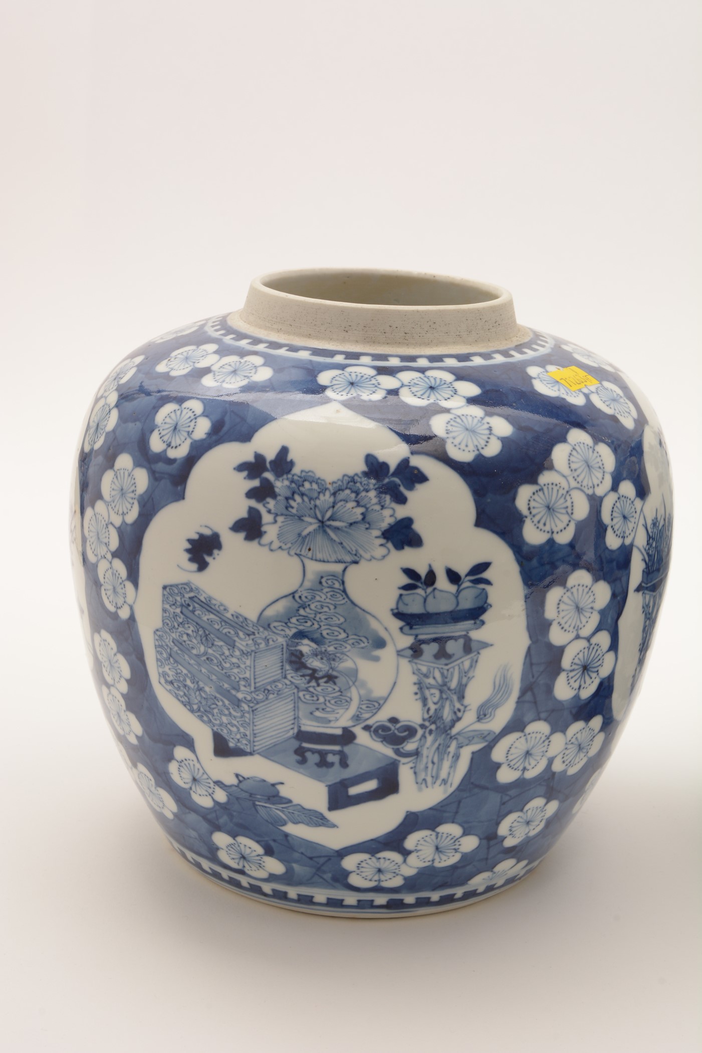 Pair of Chinese blue and white ginger jars. - Image 7 of 17