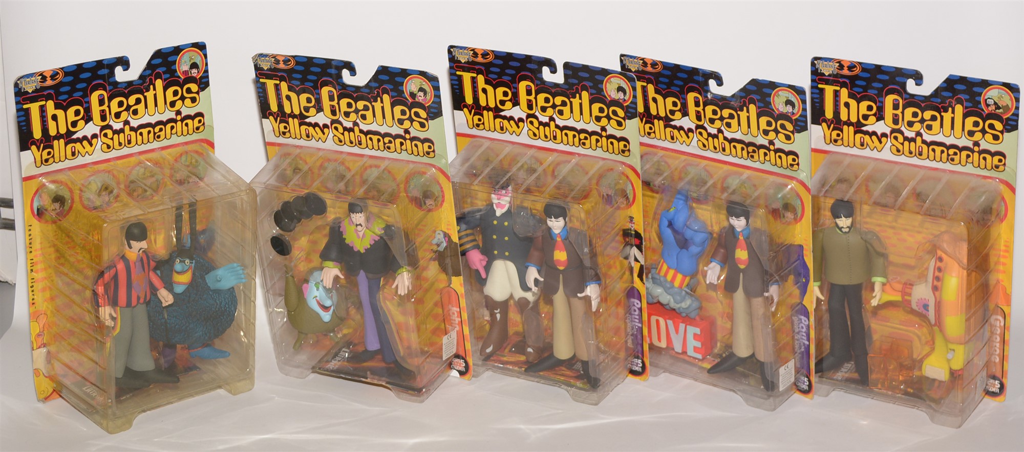 Beatles Yellow Submarine figures; and miscellaneous items. - Image 2 of 3