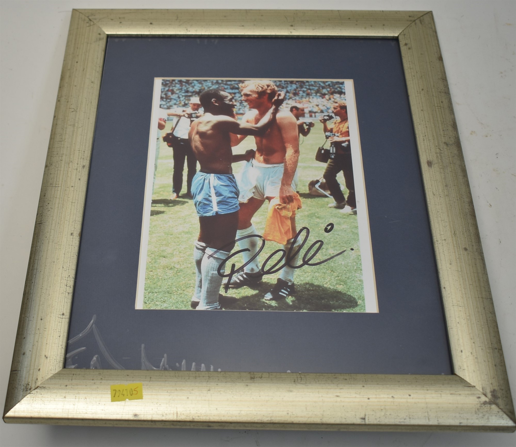 Pele signed photograph