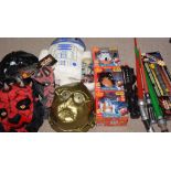 Miscellaneous Star Wars toys.