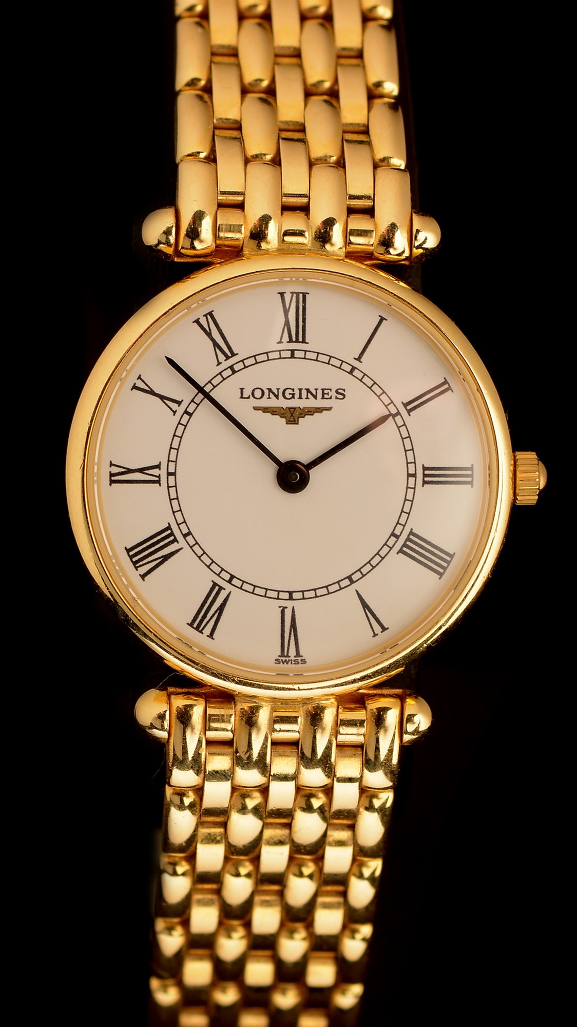 Longines Agassiz: An 18ct yellow gold lady's wristwatch